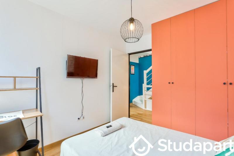 Chambre - 9 m² - 1 pièce