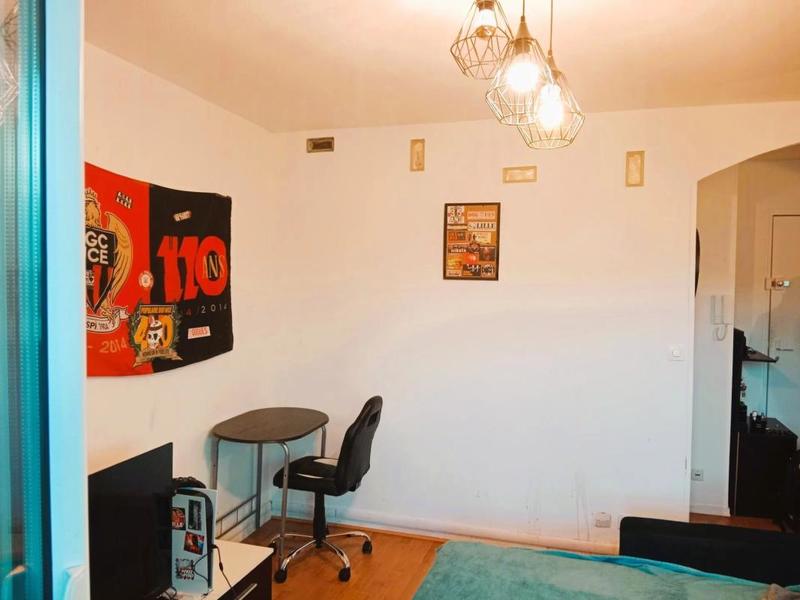 Studio - 25 m² - 1 pièce