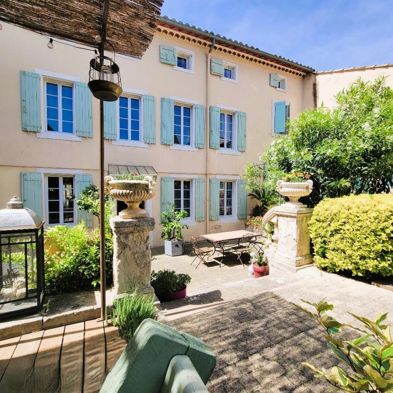 Demeure - 480 m² - 12 pièces