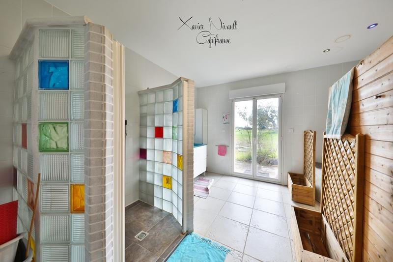 Maison - 281 m² - 8 pièces