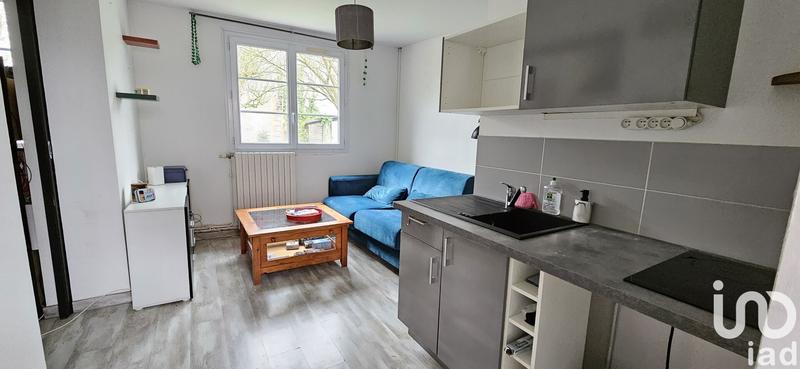 Maison - 250 m² - 10 pièces