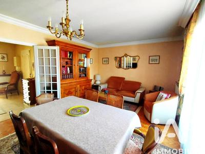 Appartement - 72 m² - 3 pièces