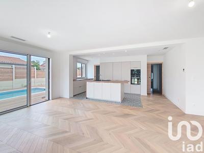 Maison - 106 m² - 5 pièces