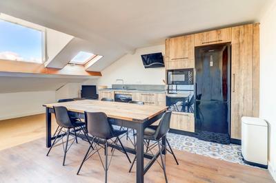 Appartement - 90 m² - 3 pièces