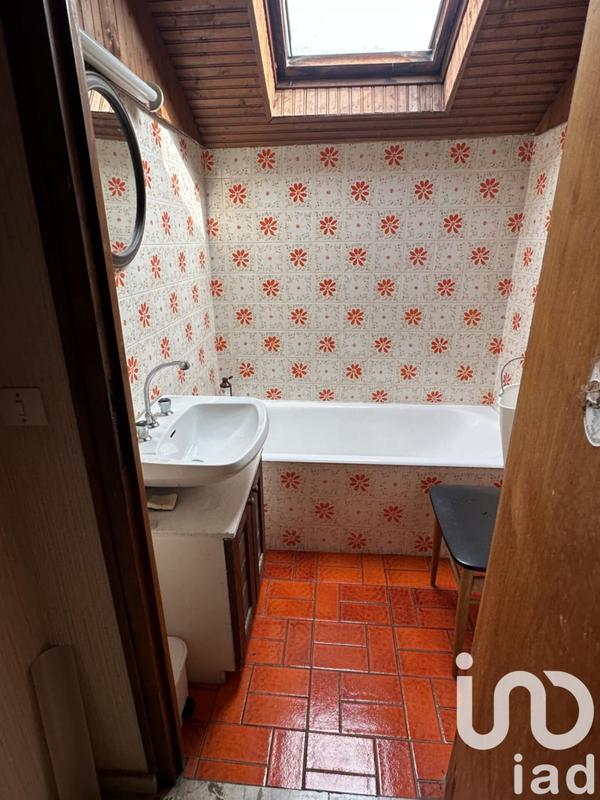 Maison - 186 m² - 9 pièces