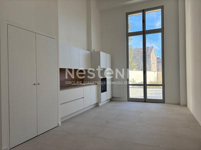 Appartement - 81 m² - 3 pièces