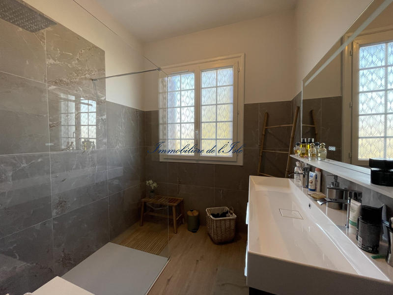 Maison - 140 m² - 8 pièces