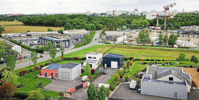 Local d'activité / Entrepôt - 120 m²