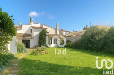 Maison - 195 m² - 8 pièces