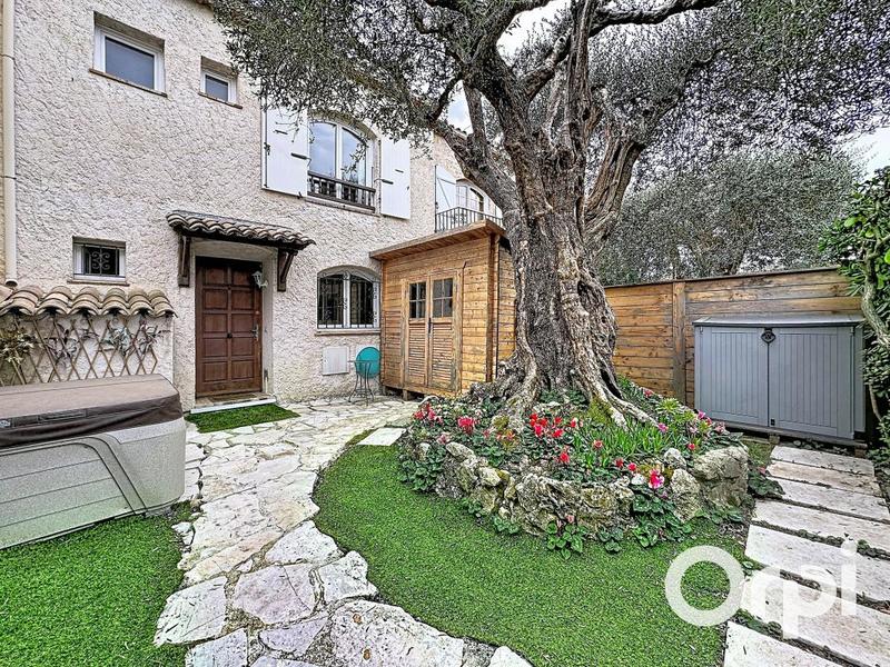 Maison - 103 m² - 4 pièces