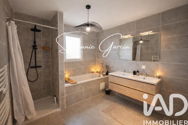 Maison - 140 m² - 6 pièces