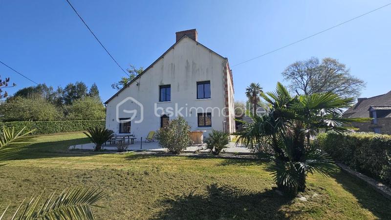 Demeure - 200 m² - 7 pièces