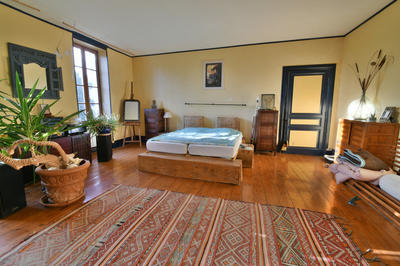 Maison de maîtres - 340 m² - 11 pièces