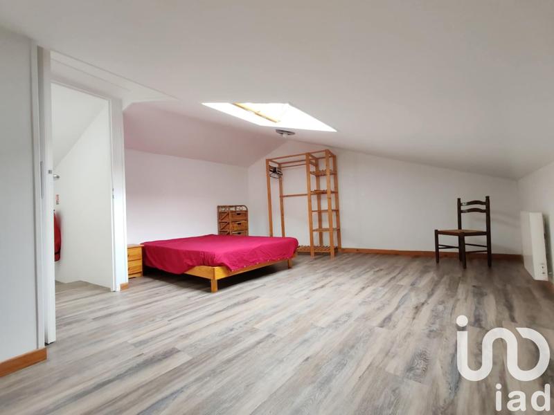 Maison - 239 m² - 9 pièces