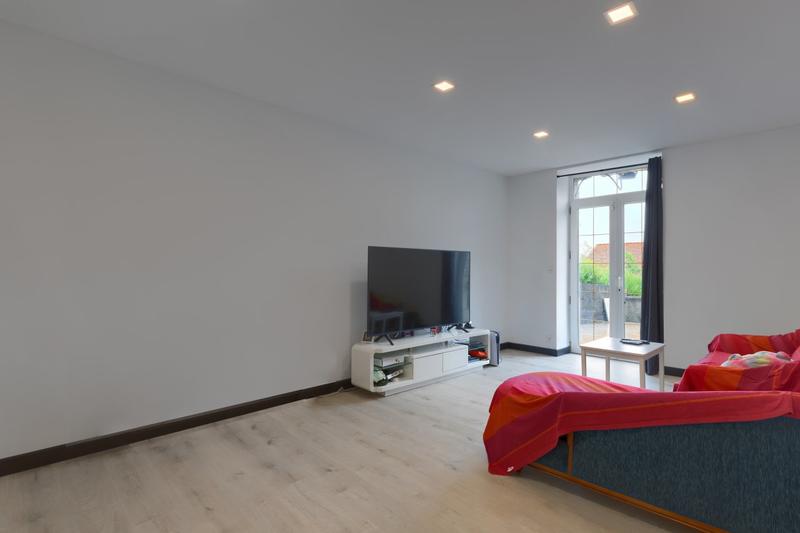 Maison - 215 m² - 5 pièces