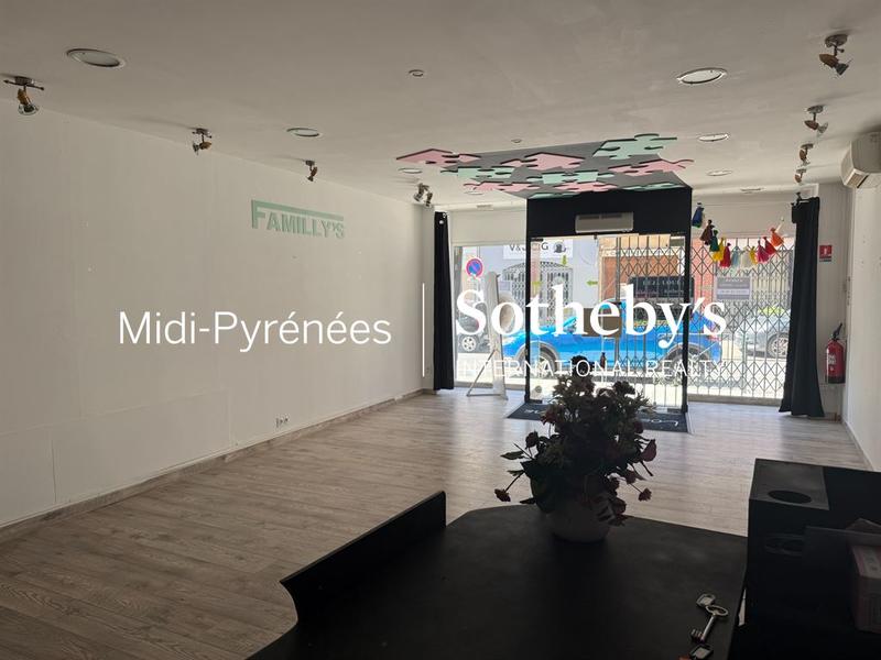 Local commercial - 77 m²