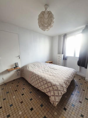 Maison - 214 m² - 8 pièces