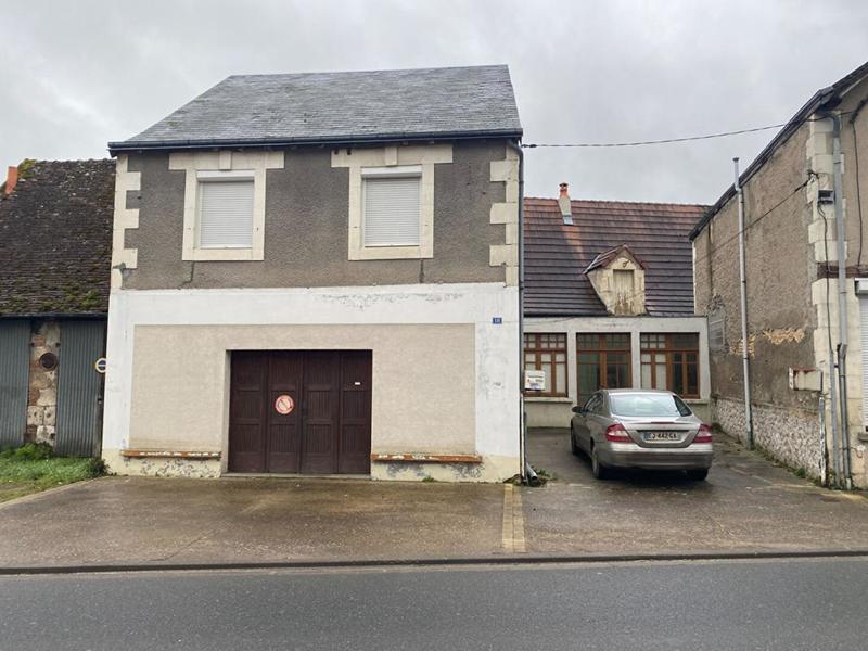 Maison - 235 m² - 9 pièces