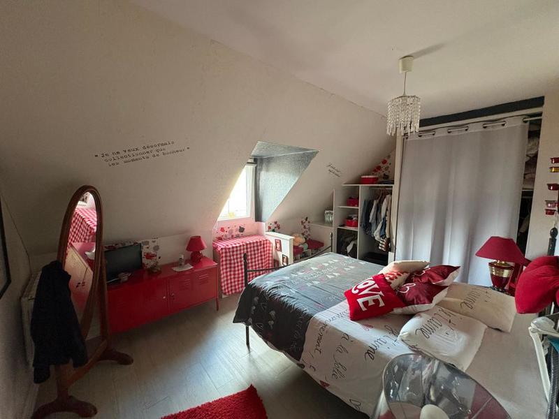 Maison - 92 m² - 5 pièces