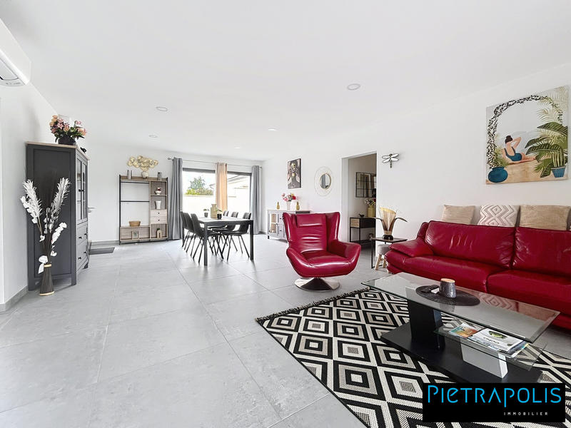 Maison - 138 m² - 6 pièces