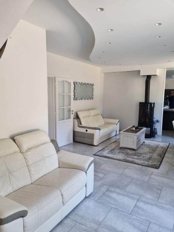 Maison - 168 m² - 7 pièces