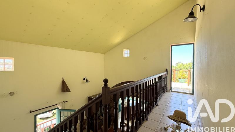 Maison - 205 m² - 8 pièces