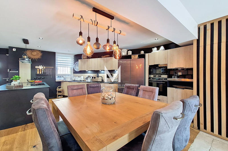 Maison de village - 125 m² - 5 pièces