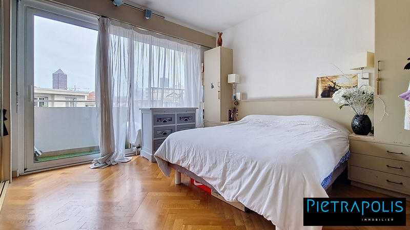 Appartement - 75 m² - 2 pièces