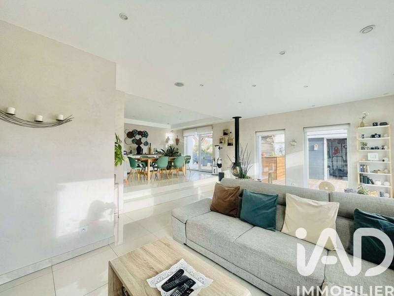 Maison - 172 m² - 7 pièces