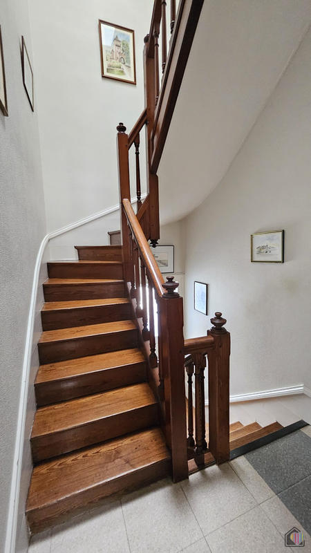 Maison - 151 m² - 6 pièces