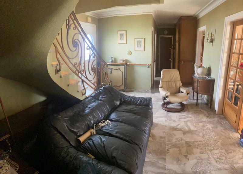 Maison - 158 m² - 8 pièces