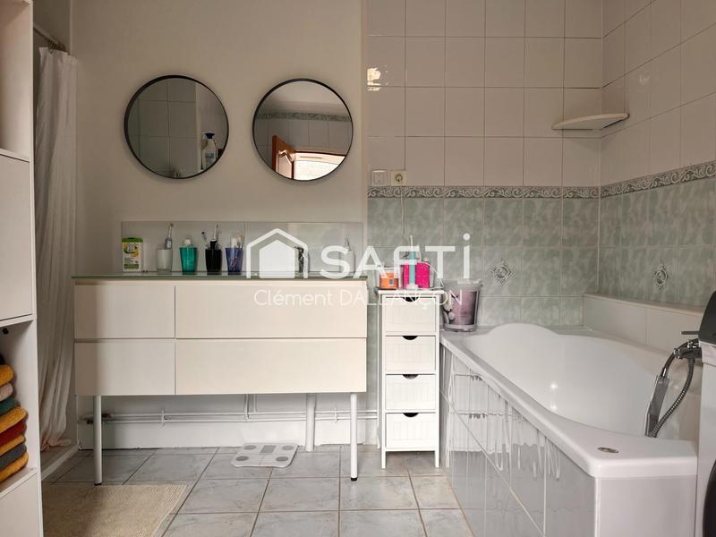 Maison - 183 m² - 7 pièces