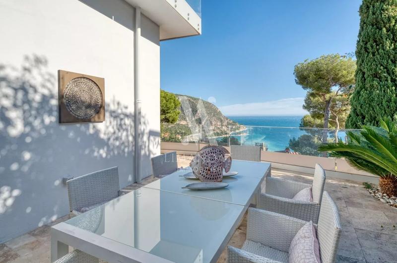 Villa - 220 m² - 5 pièces