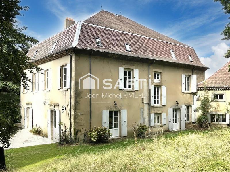 Maison de maîtres - 900 m² - 15 pièces