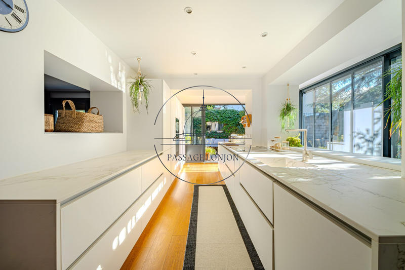 Maison - 190 m² - 4 pièces