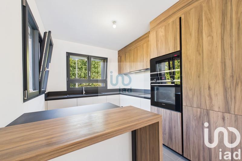 Appartement - 77 m² - 3 pièces