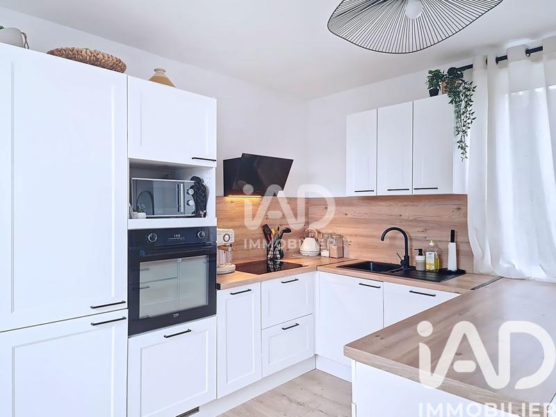 Maison - 93 m² - 4 pièces