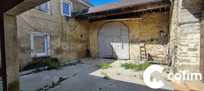 Maison ancienne - 216 m² - 7 pièces