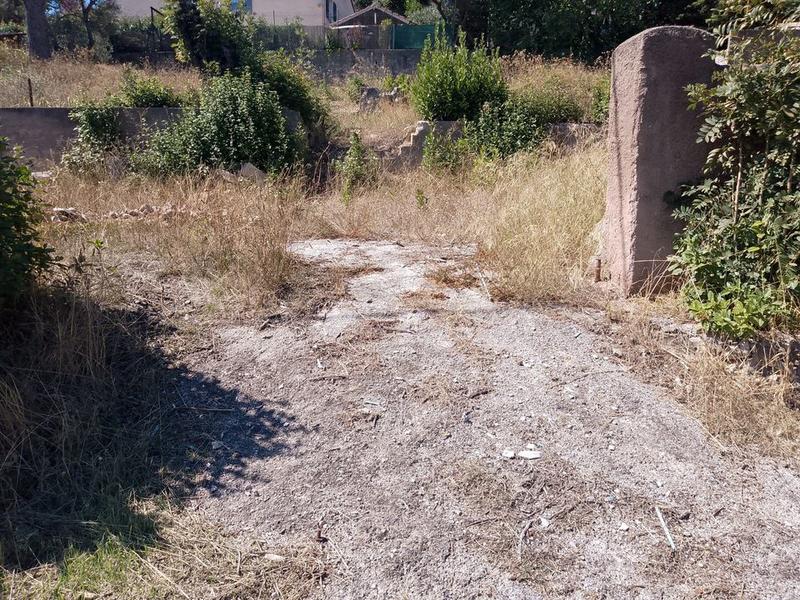 Terrain industriel - 650 m²