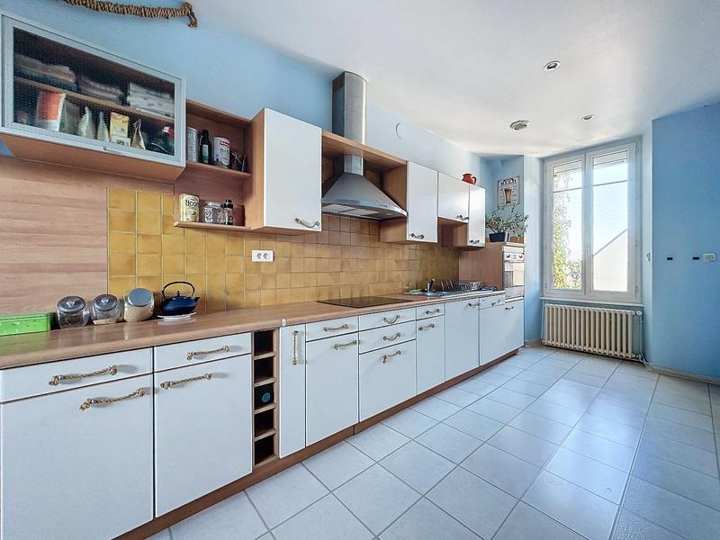 Maison - 93 m² - 5 pièces