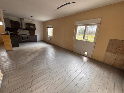 Maison - 84 m² - 3 pièces