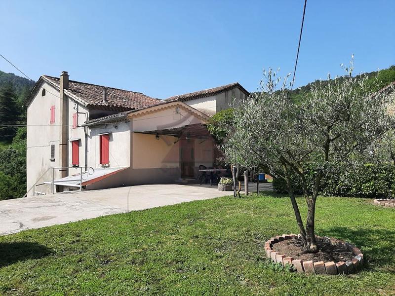 Mas - 89 m² - 5 pièces