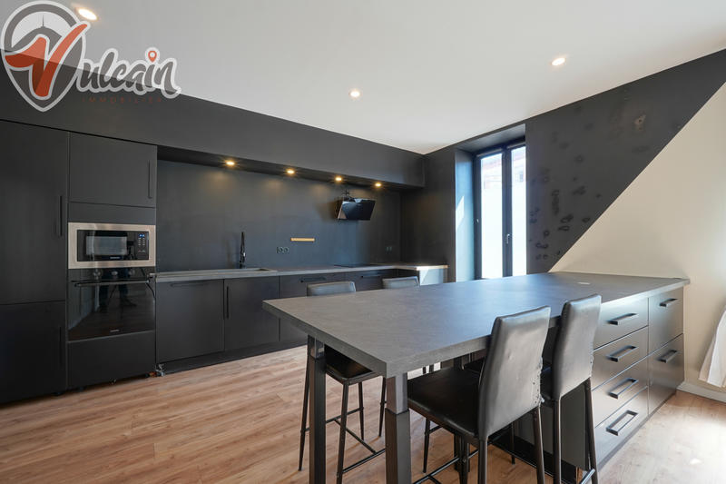 Maison - 170 m² - 3 pièces