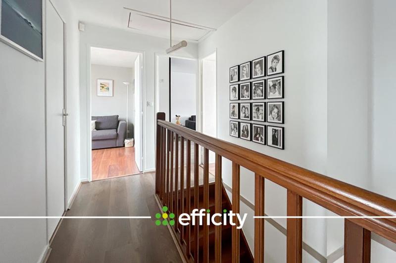 Maison - 195 m² - 8 pièces