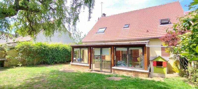 Maison - 122 m² - 5 pièces