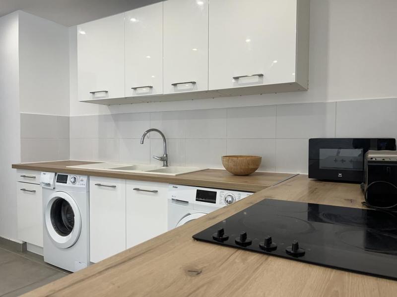 Appartement - 102 m² - 6 pièces