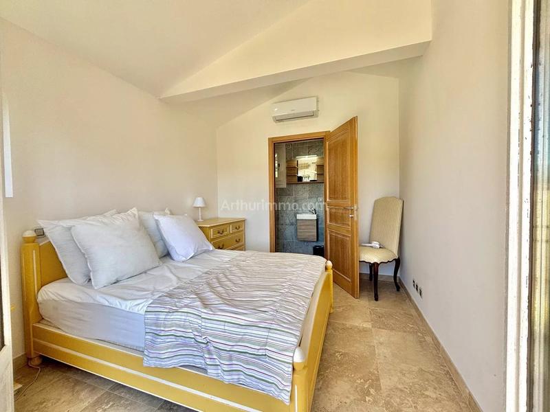 Maison - 196 m² - 6 pièces