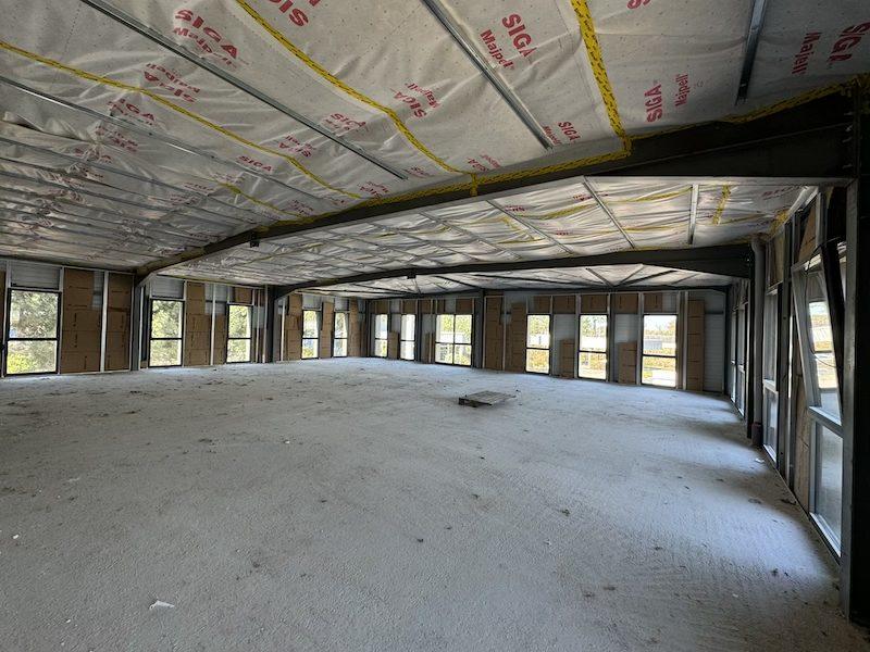 Local commercial - 630 m² - 4 pièces