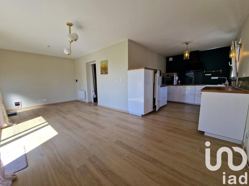 Maison - 93 m² - 5 pièces