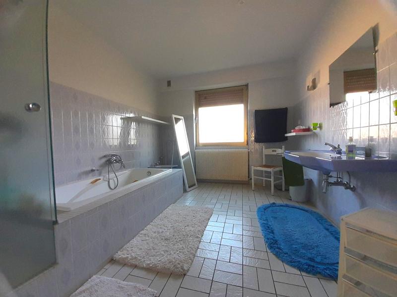 Maison - 400 m² - 10 pièces